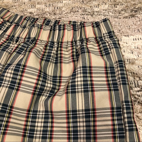 Shein Curve Tan Tartan Plaid High Waisted Shorts - Picture 2 of 5